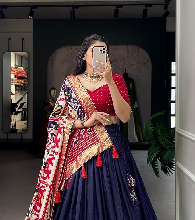 Women's Trending Designeer Tussar Silk Lehenga Choli Print with Foil Work With Unstitched Blouse Patola Print Adorned with Foil Work For Navrati || Wedding