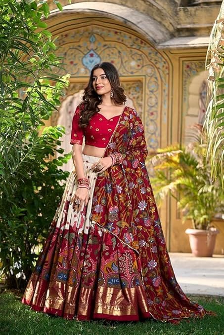 Women's Trending Designeer Tussar Silk Lehenga Choli Print with Foil Work With Unstitched Blouse Patola Print Adorned with Foil Work For Navrati || Wedding