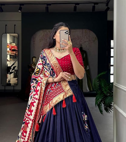 Women's Trending Designeer Tussar Silk Lehenga Choli Print with Foil Work With Unstitched Blouse Patola Print Adorned with Foil Work For Navrati || Wedding