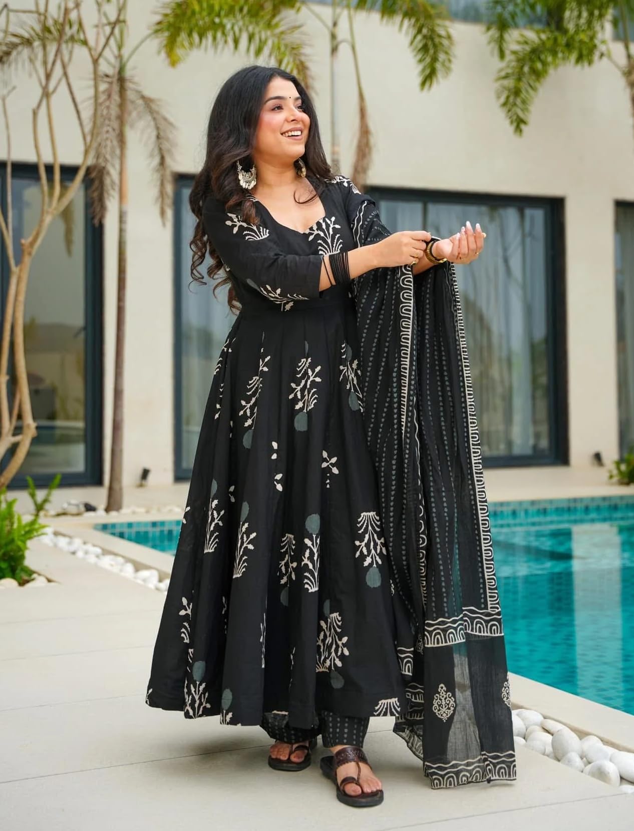 KLOSIA Women Printed Anarkali Kurta and Pant with Dupatta Set