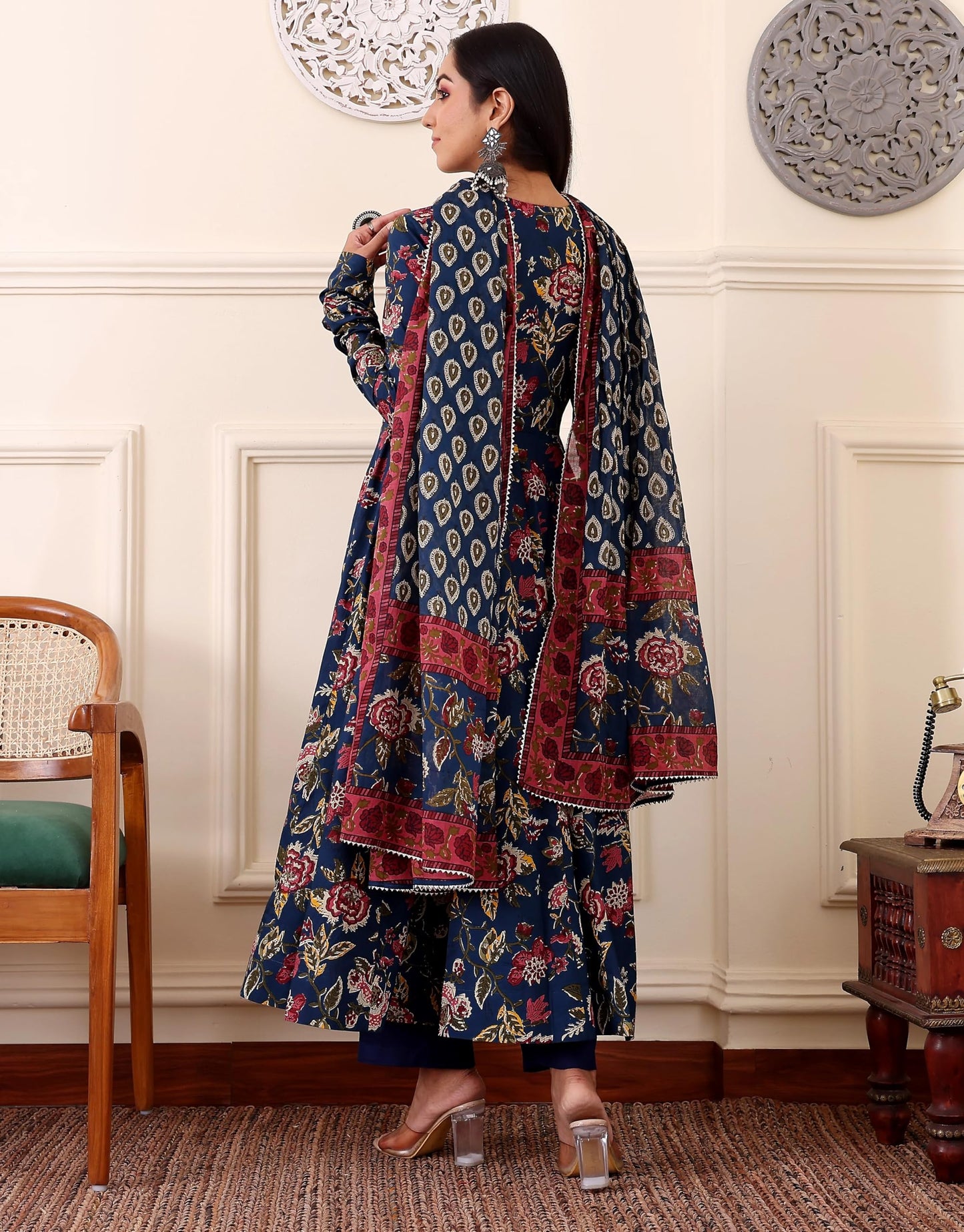 KLOSIA Women's Viscose Kurta and Pant with Dupatta Set